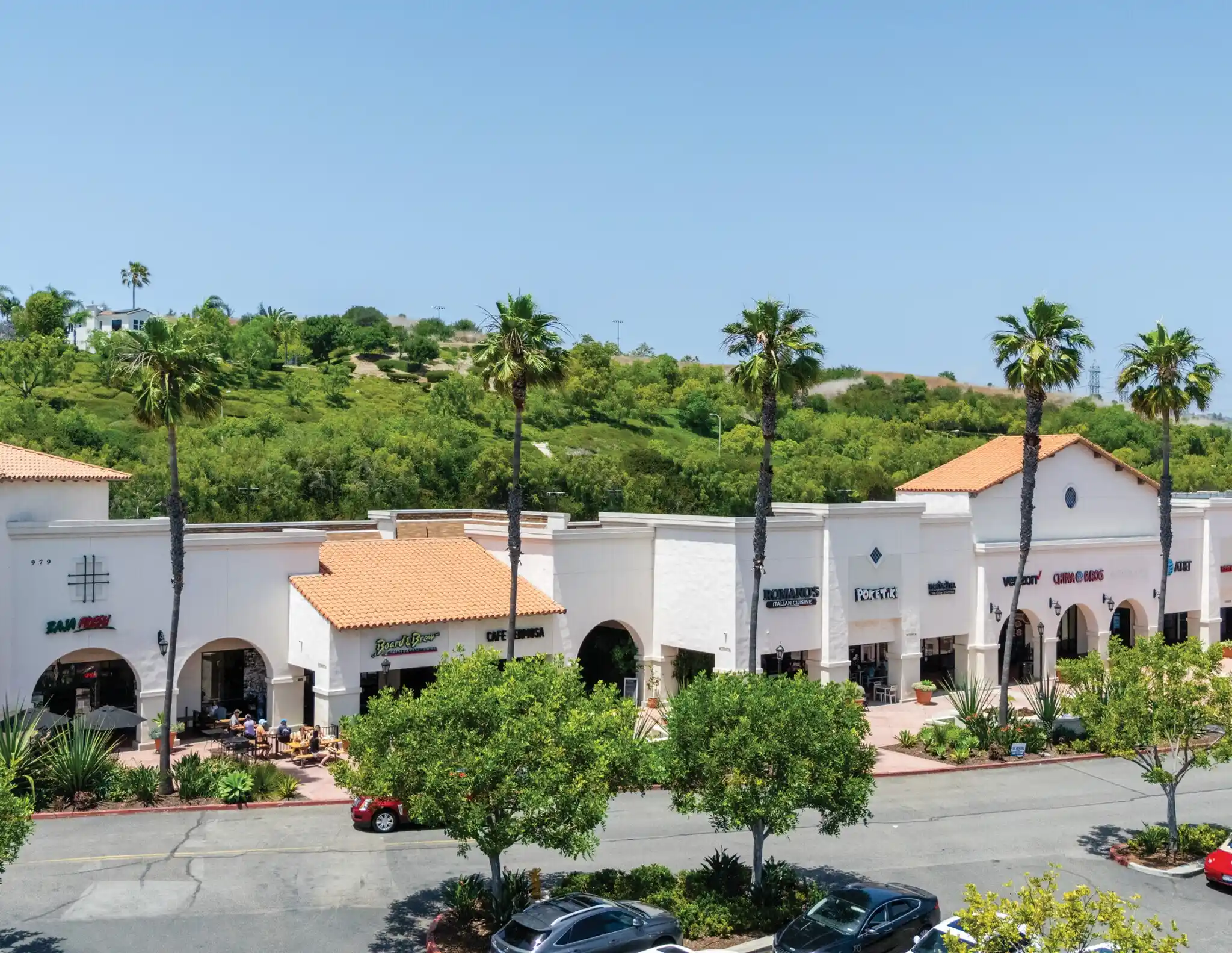 san-clemente-shopping-center-walmart-anchor