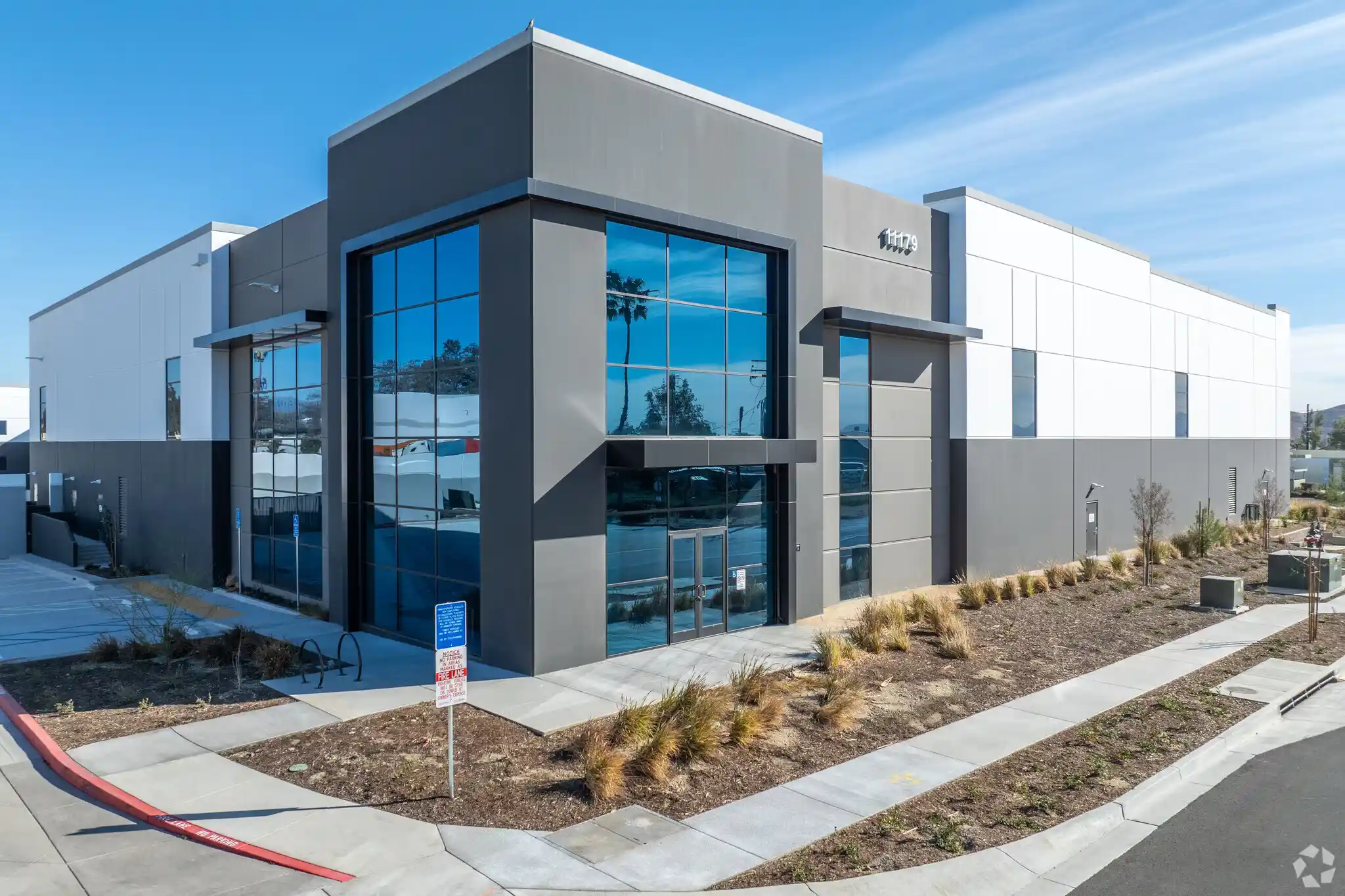 industrial-flex-warehouse-supreme