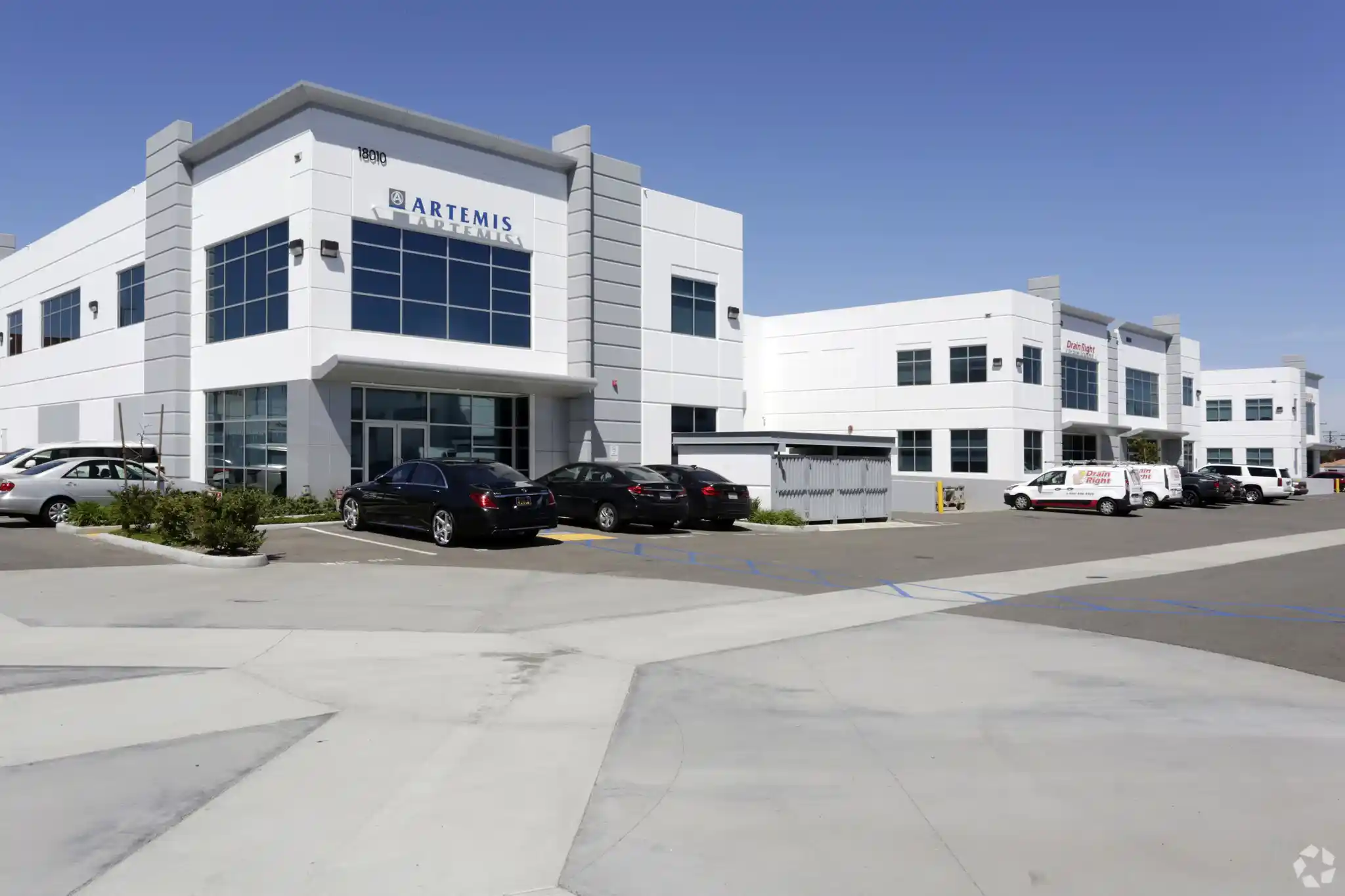 ca-gardena-18010-18016-S-Figueroa-St-Gardena-CA-1 industrial-building-gardena-ca