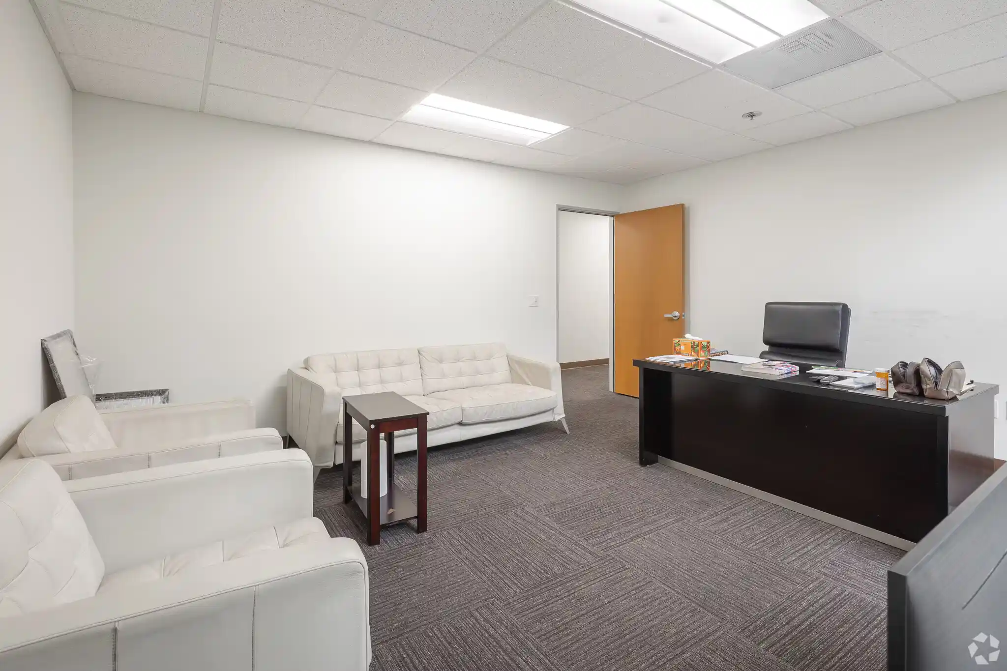 ca-irvine-61-Post-Irvine-CA-Building-Photo-8-LargeHighDefinition