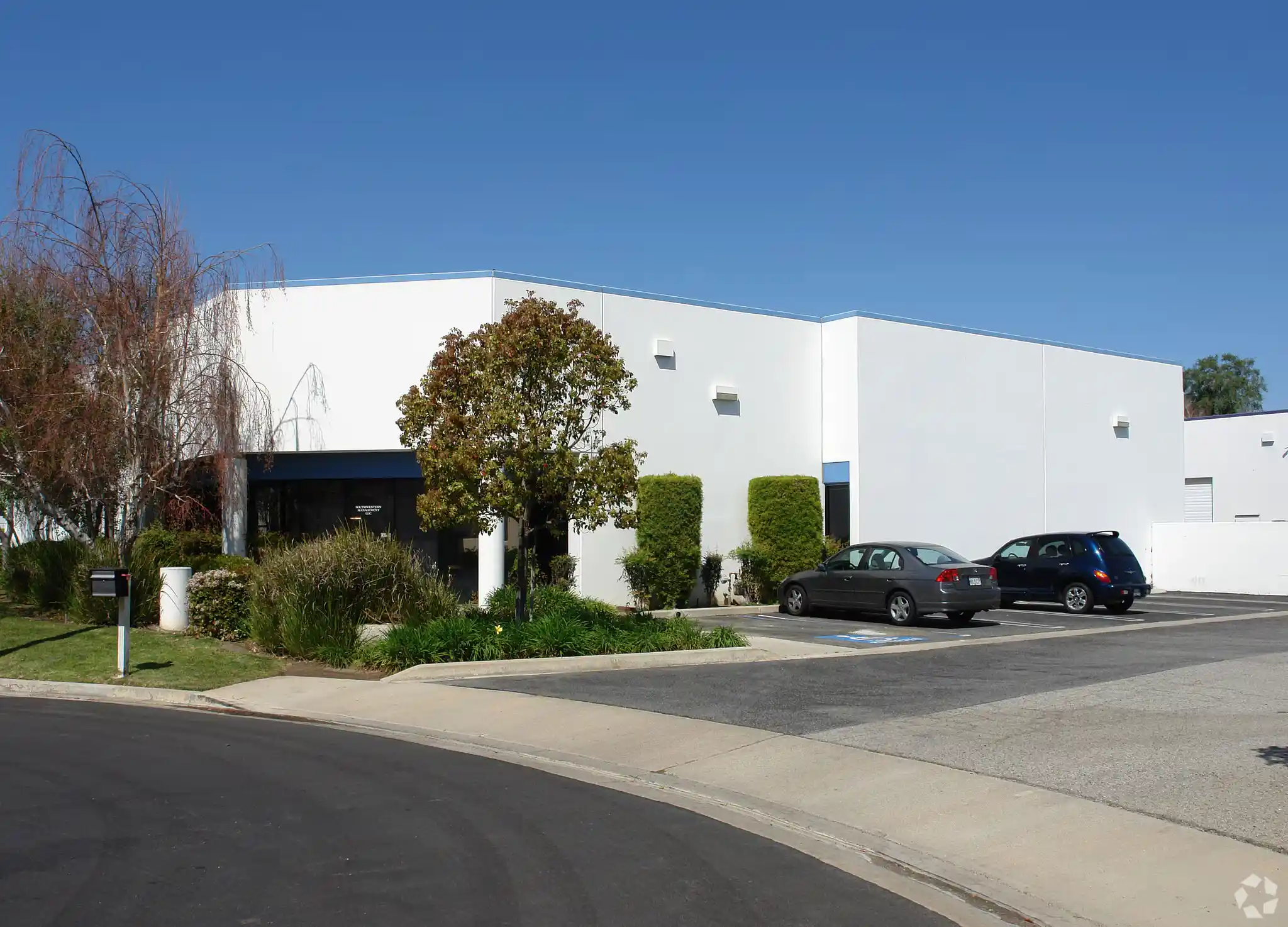 ca-moorpark-industrial-warehouse