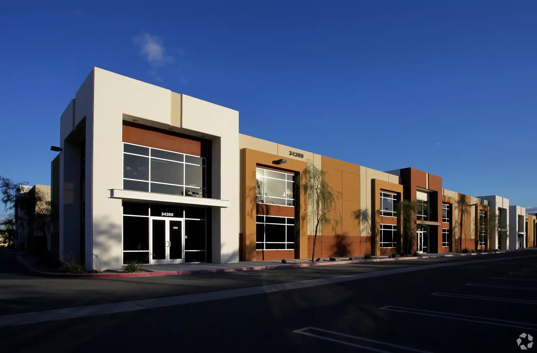industrial-condo-palm-desert