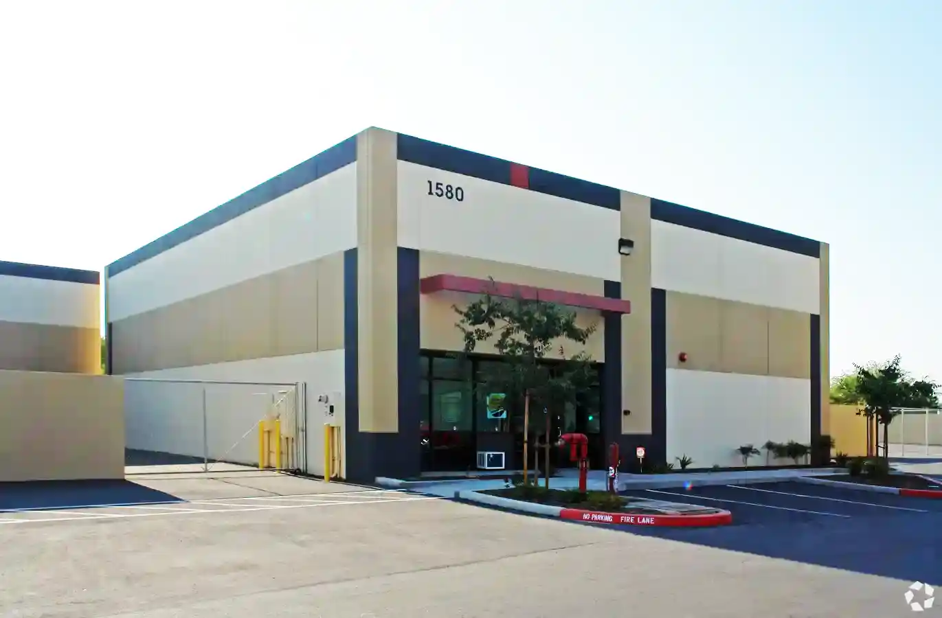 sacramento-industrial-flex-building