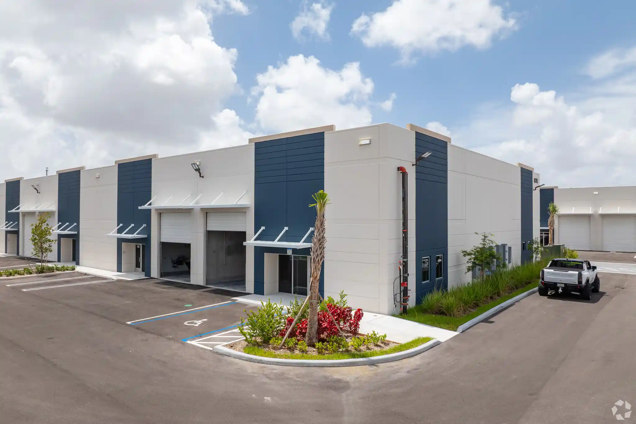 doral-industrial-flex-condos