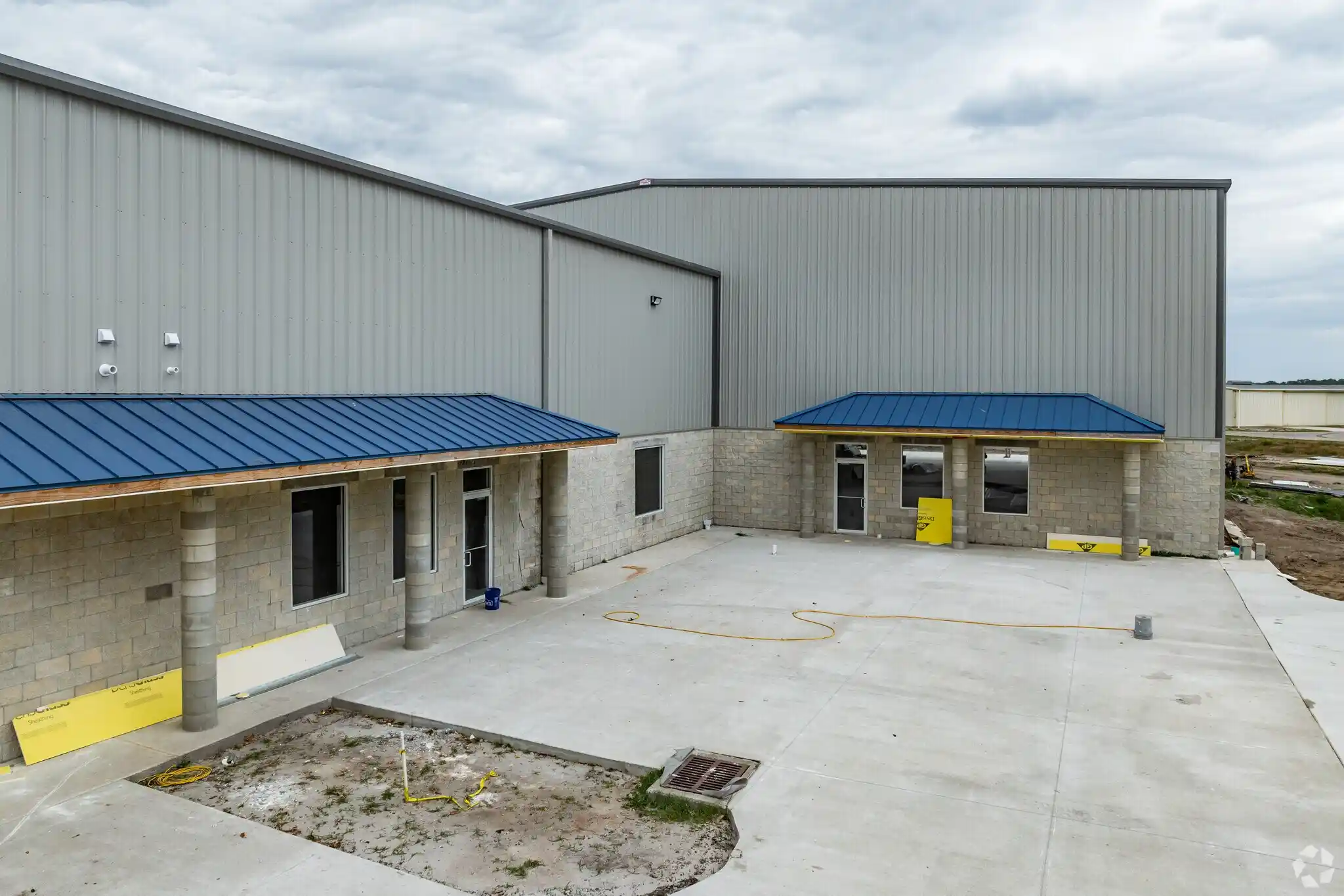 aircraft-hangar-industrial-condo-deland