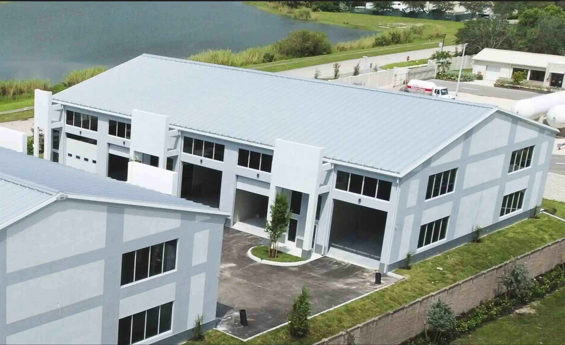 Naples Luxury Motor Suites-2