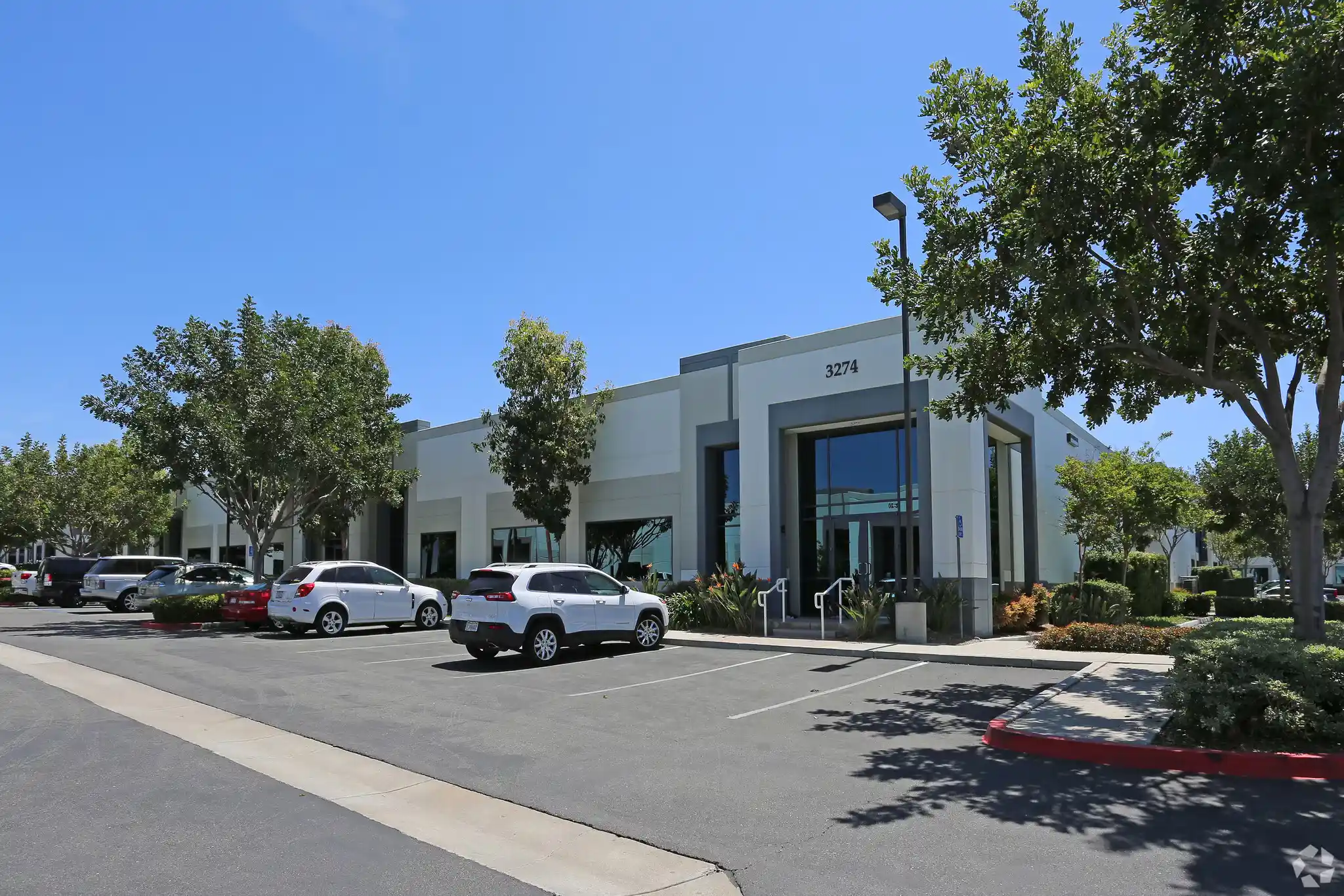 greyhawk-business-center-industrial-flex-condo