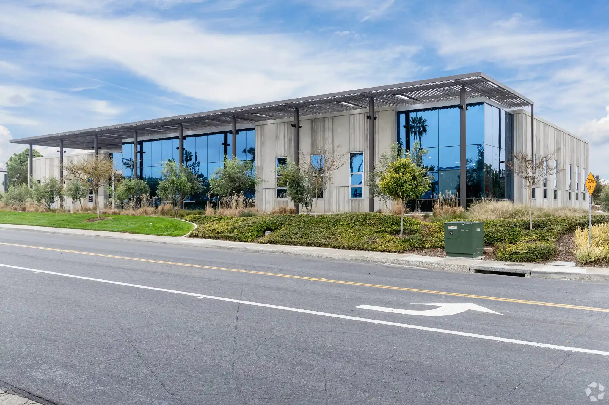carlsbad-new-build-industrial-flex-building