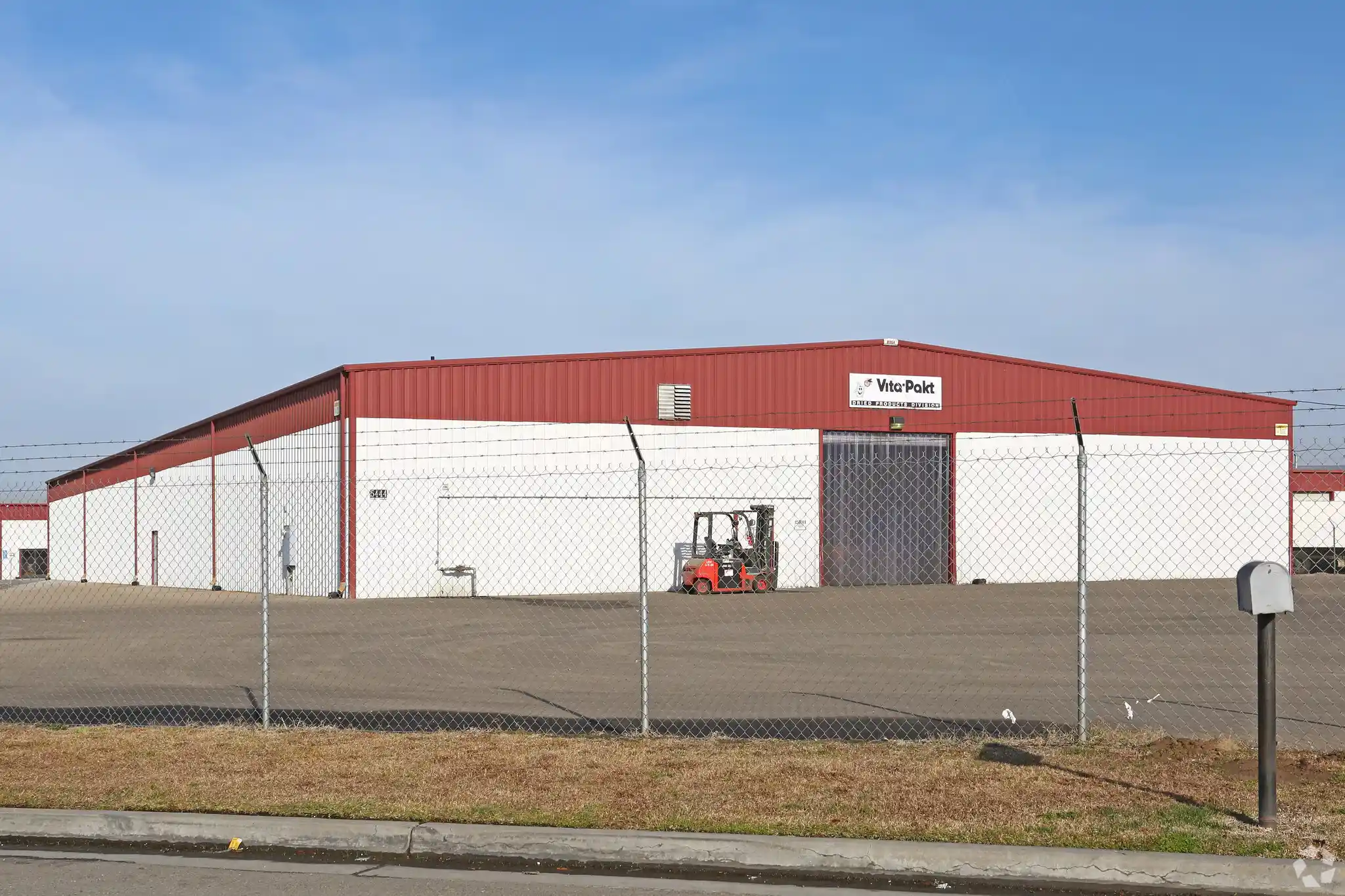 fresno-industrial-warehouse-buildings fresno-industrial-warehouse-buildings