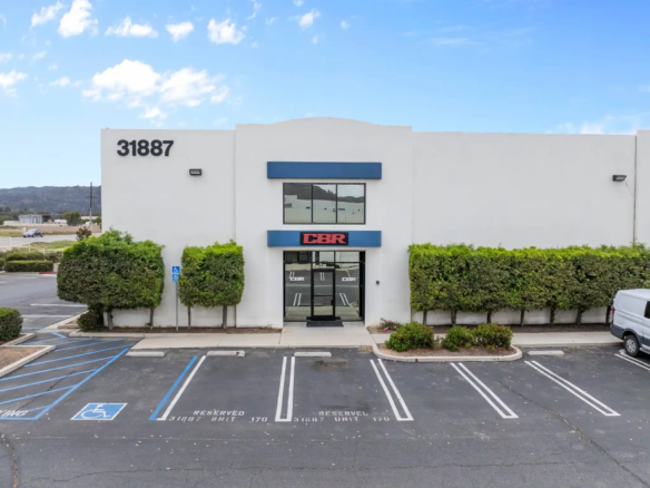 lake-elsinore-industrial-flex-end-unit