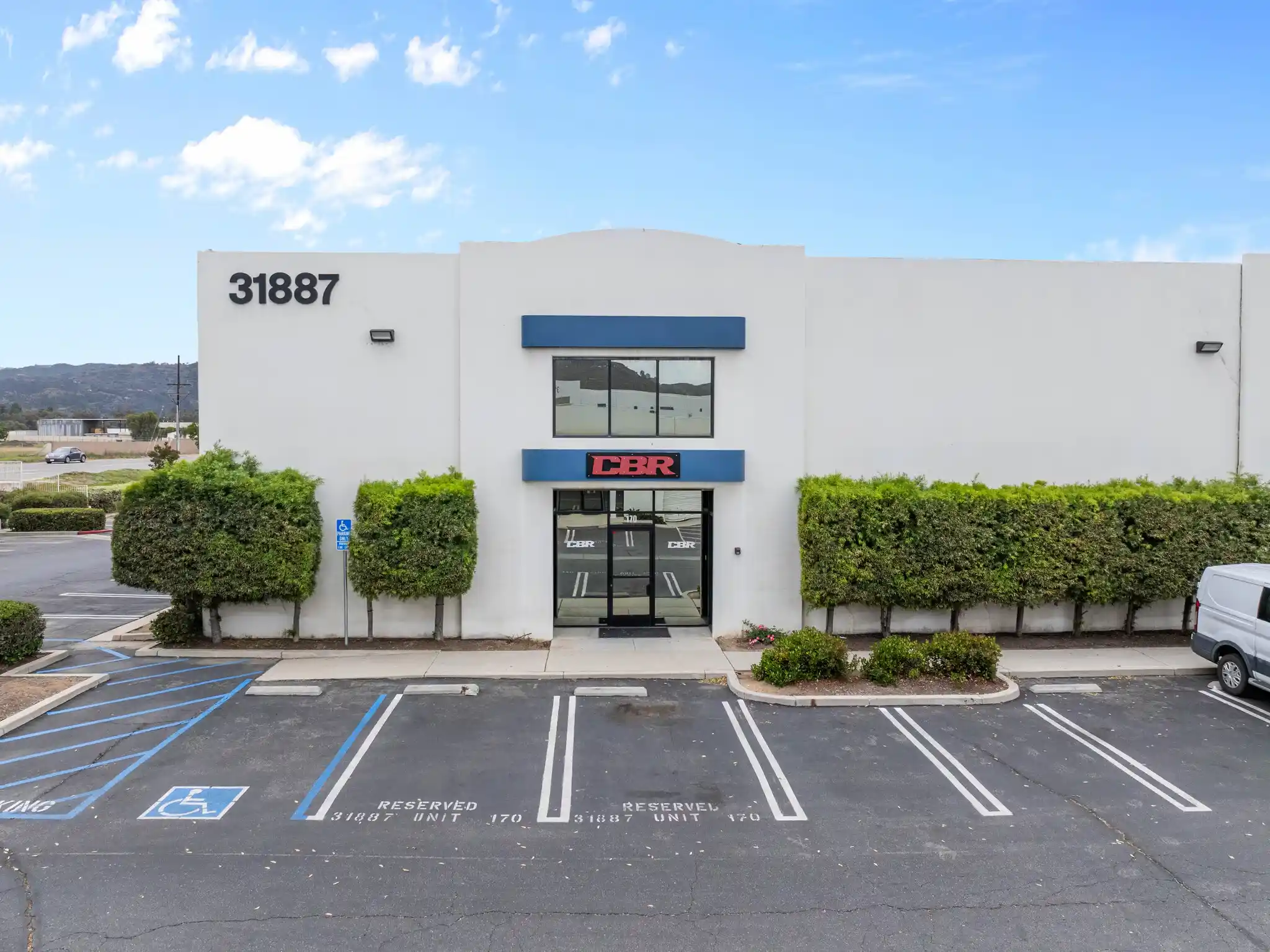 lake-elsinore-industrial-flex-end-unit