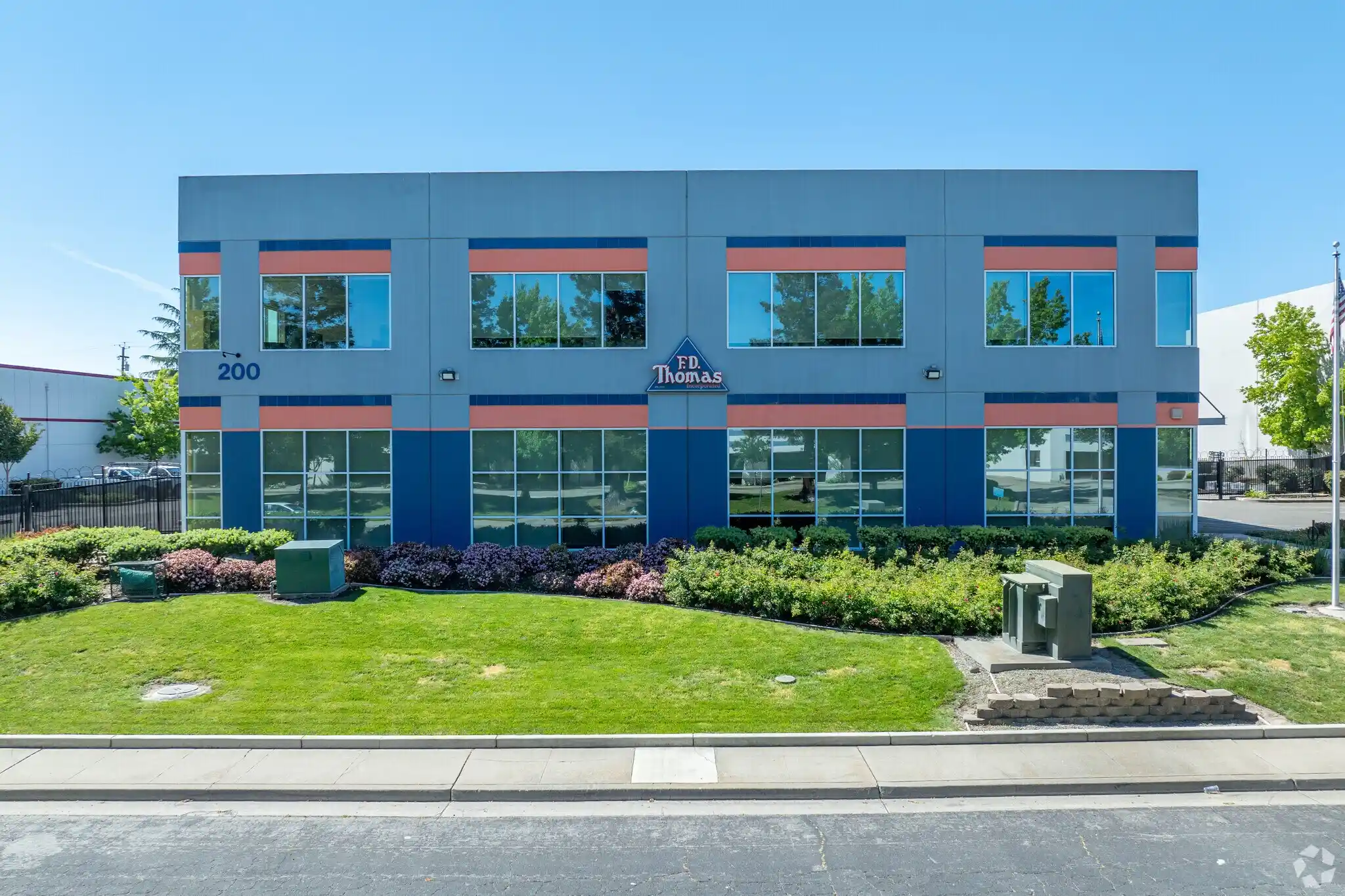 sacramento-industrial-warehouse-building