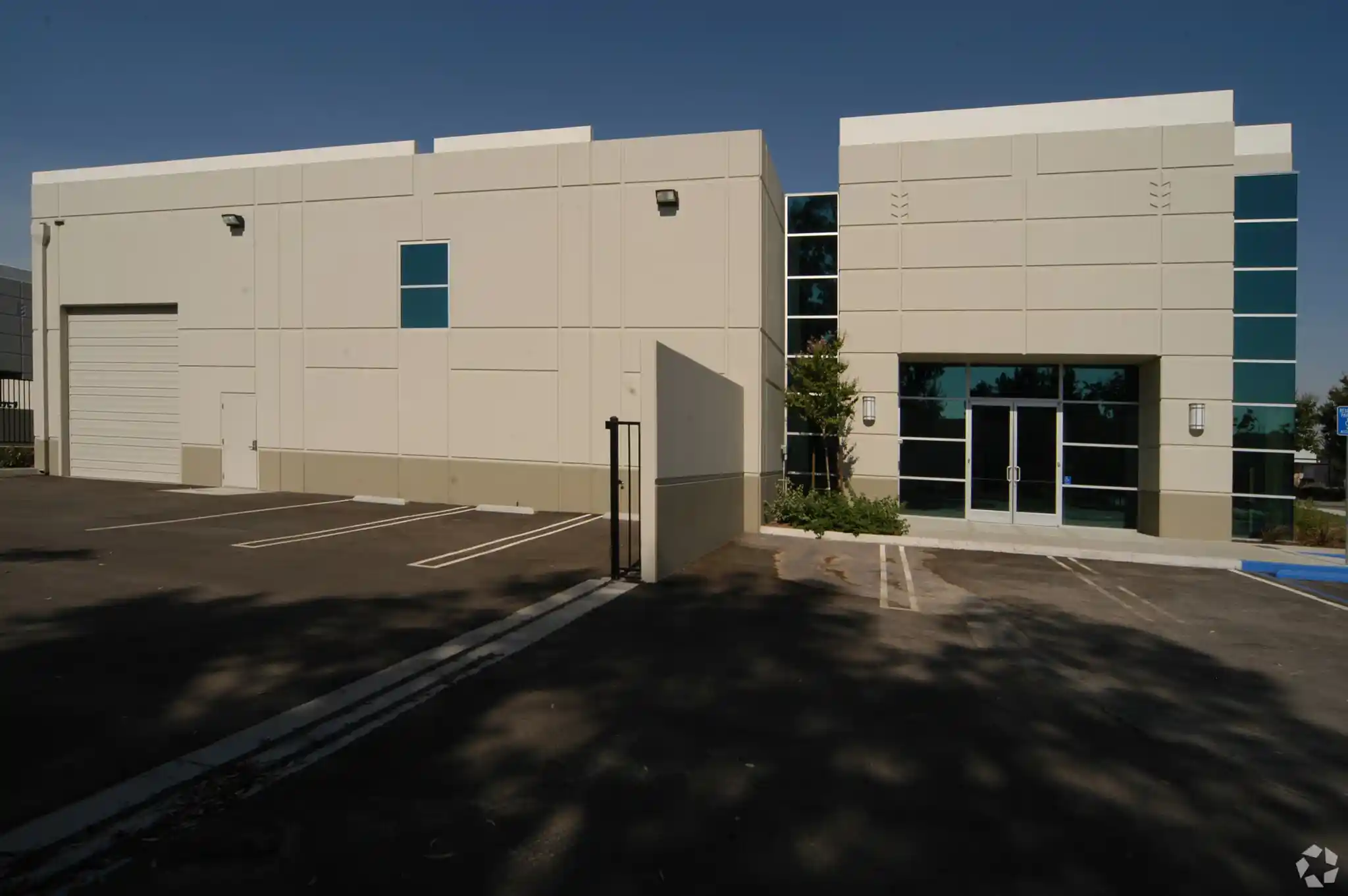 san-bernardino-industrial-flex-building
