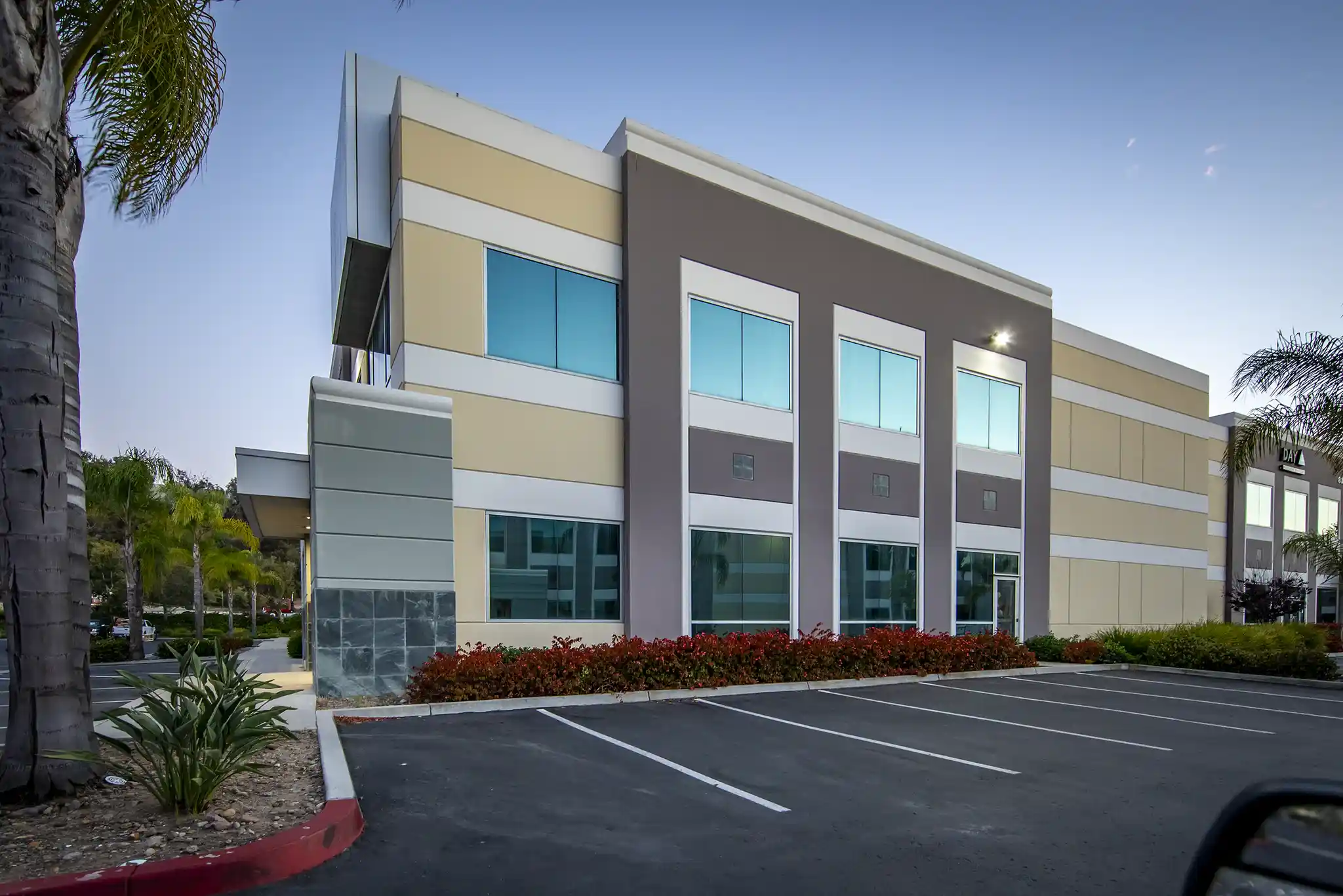 san-diego-industrial-tilt-up-building