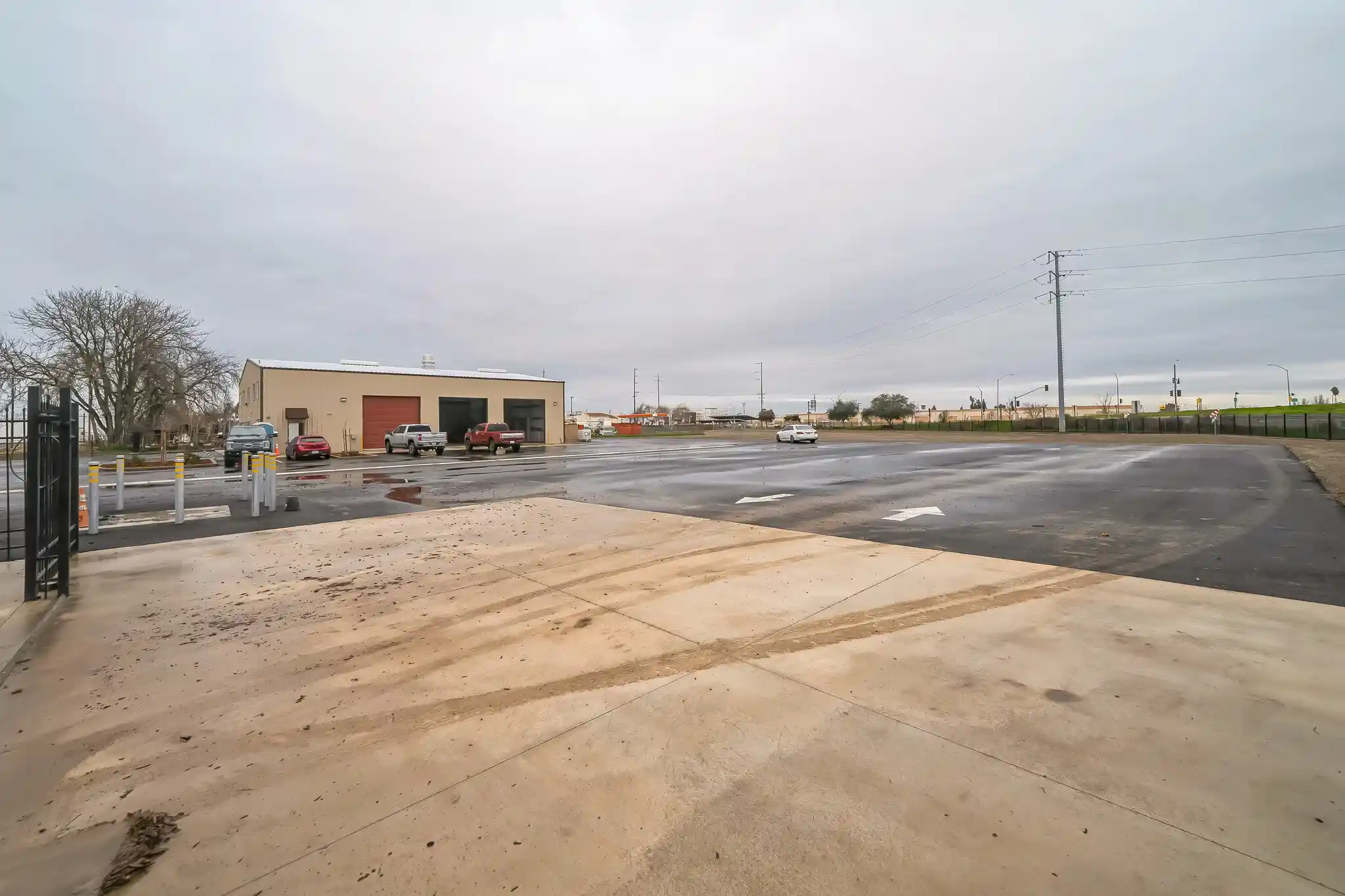 fresno-industrial-truck-lot