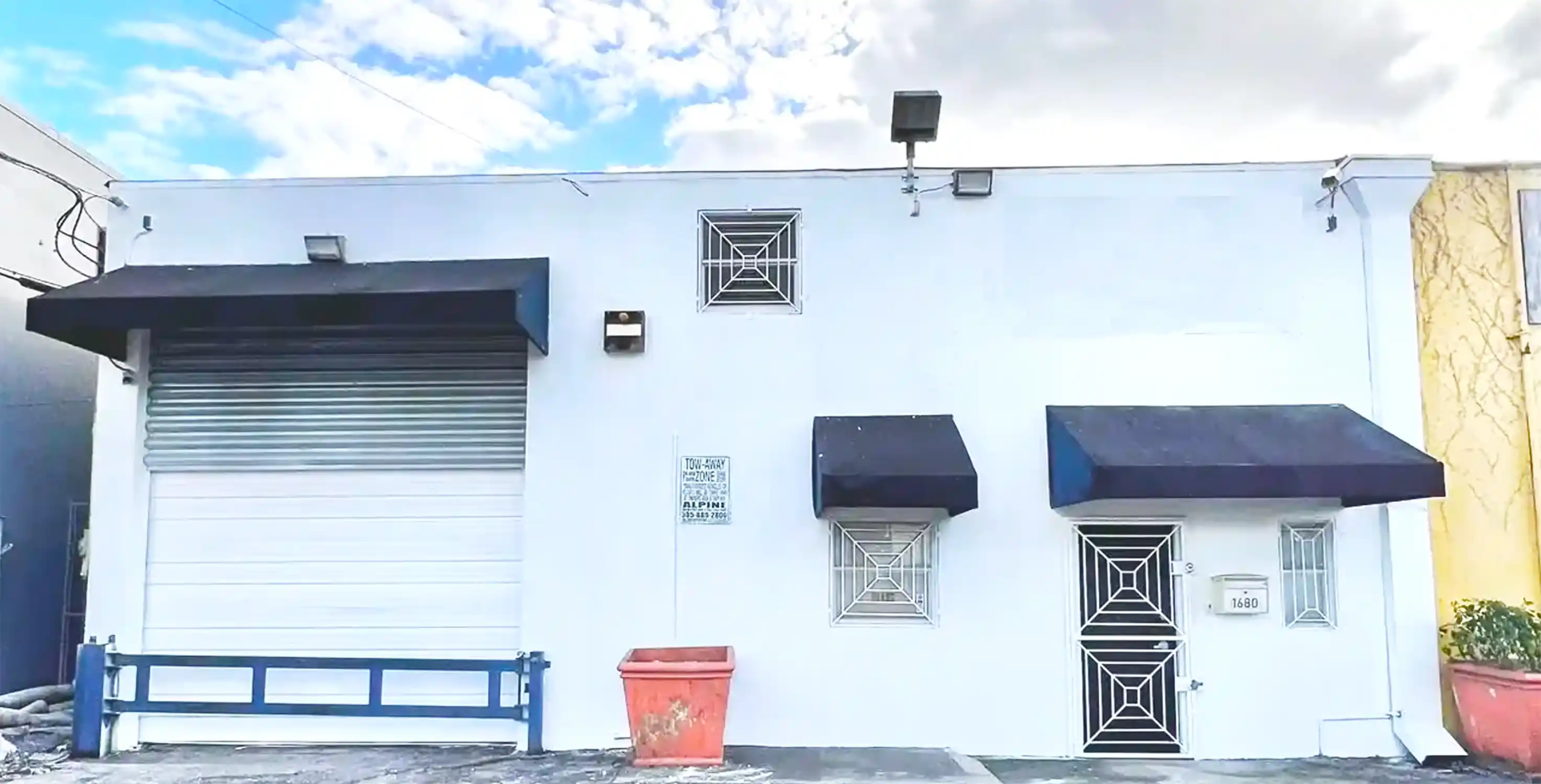 hialeah-industrial-building