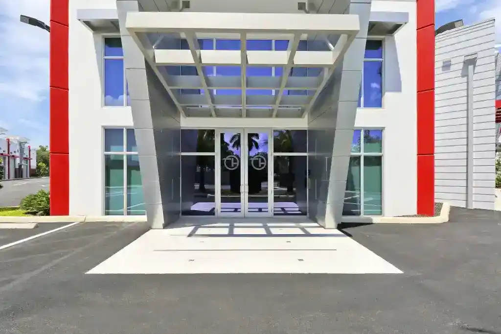 riviera-beach-auto-storage