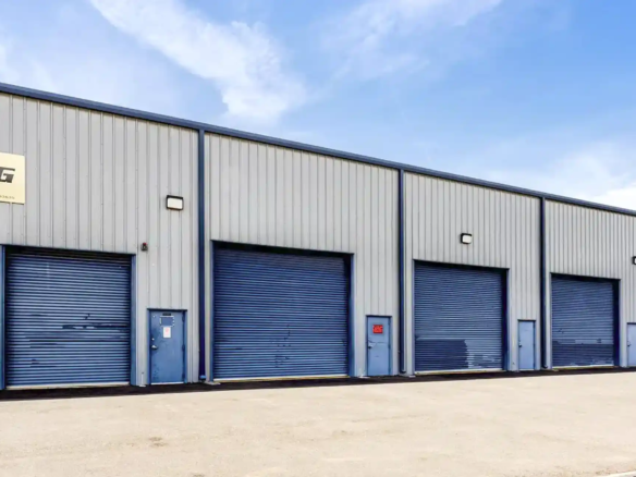 tampa-warehouse-building-large-for-sale