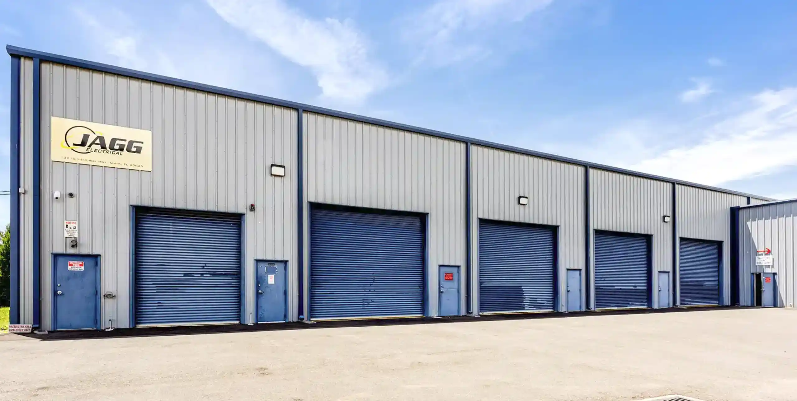 tampa-warehouse-building-large-for-sale