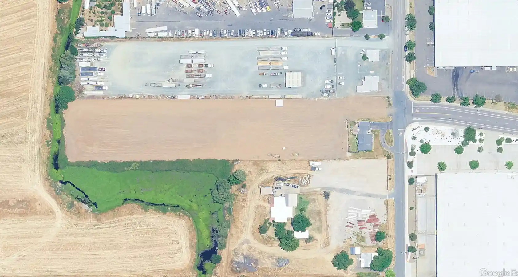 galt-truck-service-building