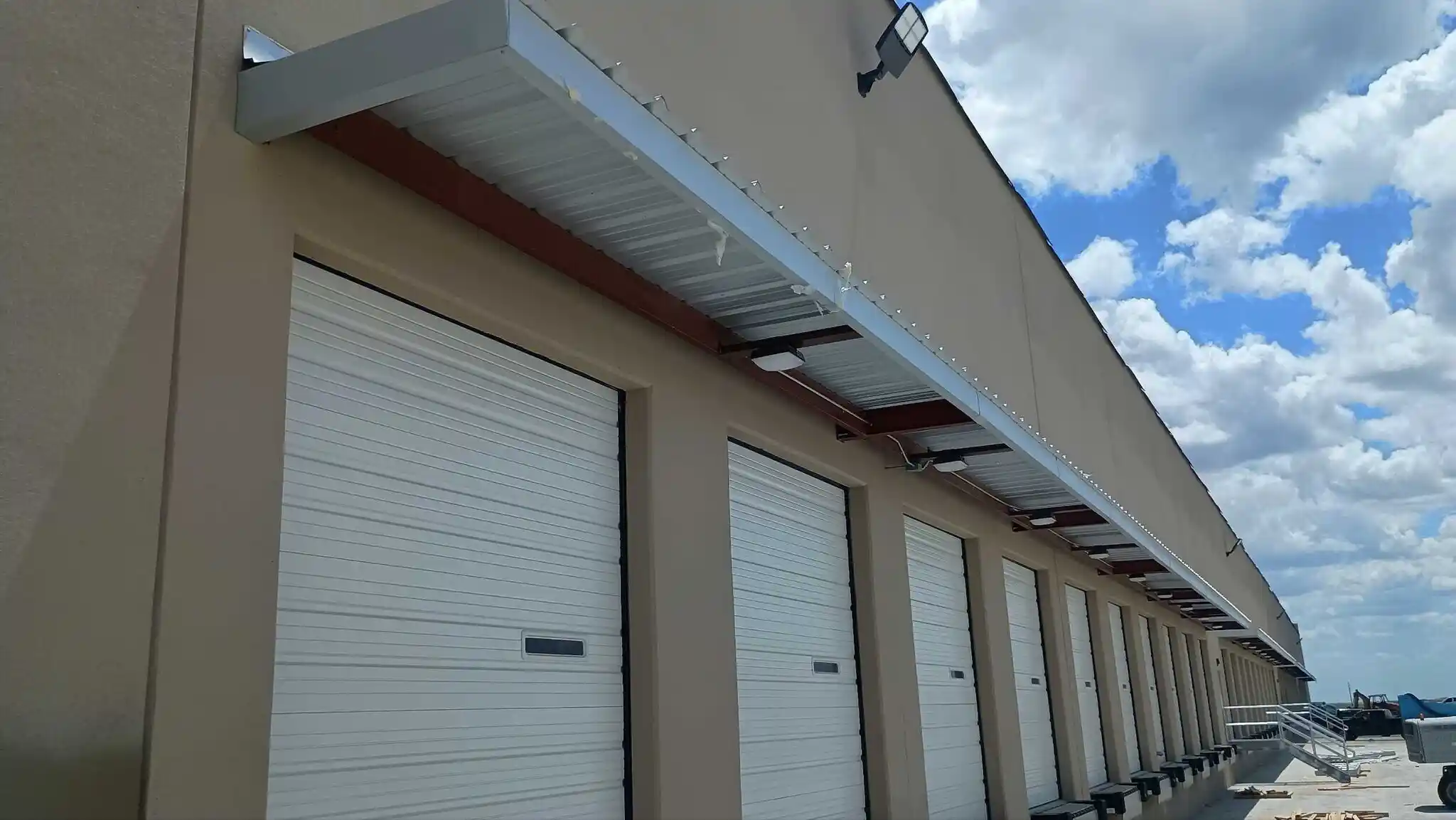 1192-Reuthinger-Pky-Laredo-TX-Building-Photo-9-LargeHighDefinition