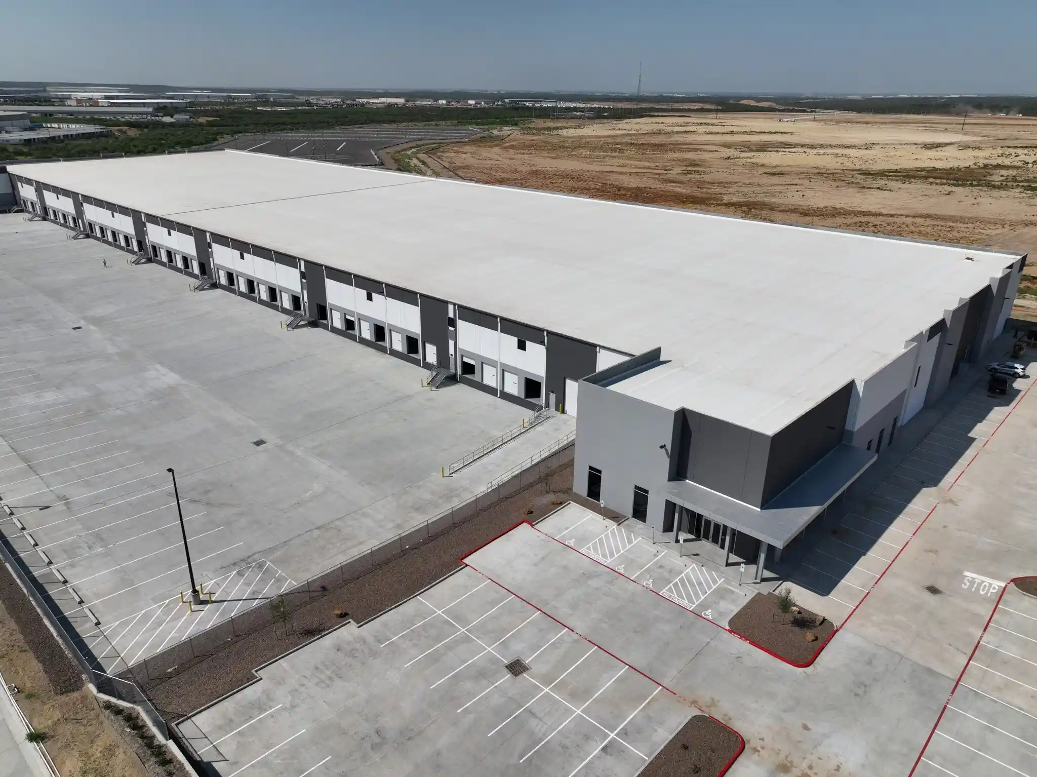 new-construction-laredo-texas-distribution-warehouse