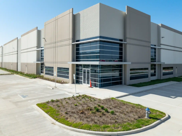 new-braunfels-tx-industrial-mega-warehouse