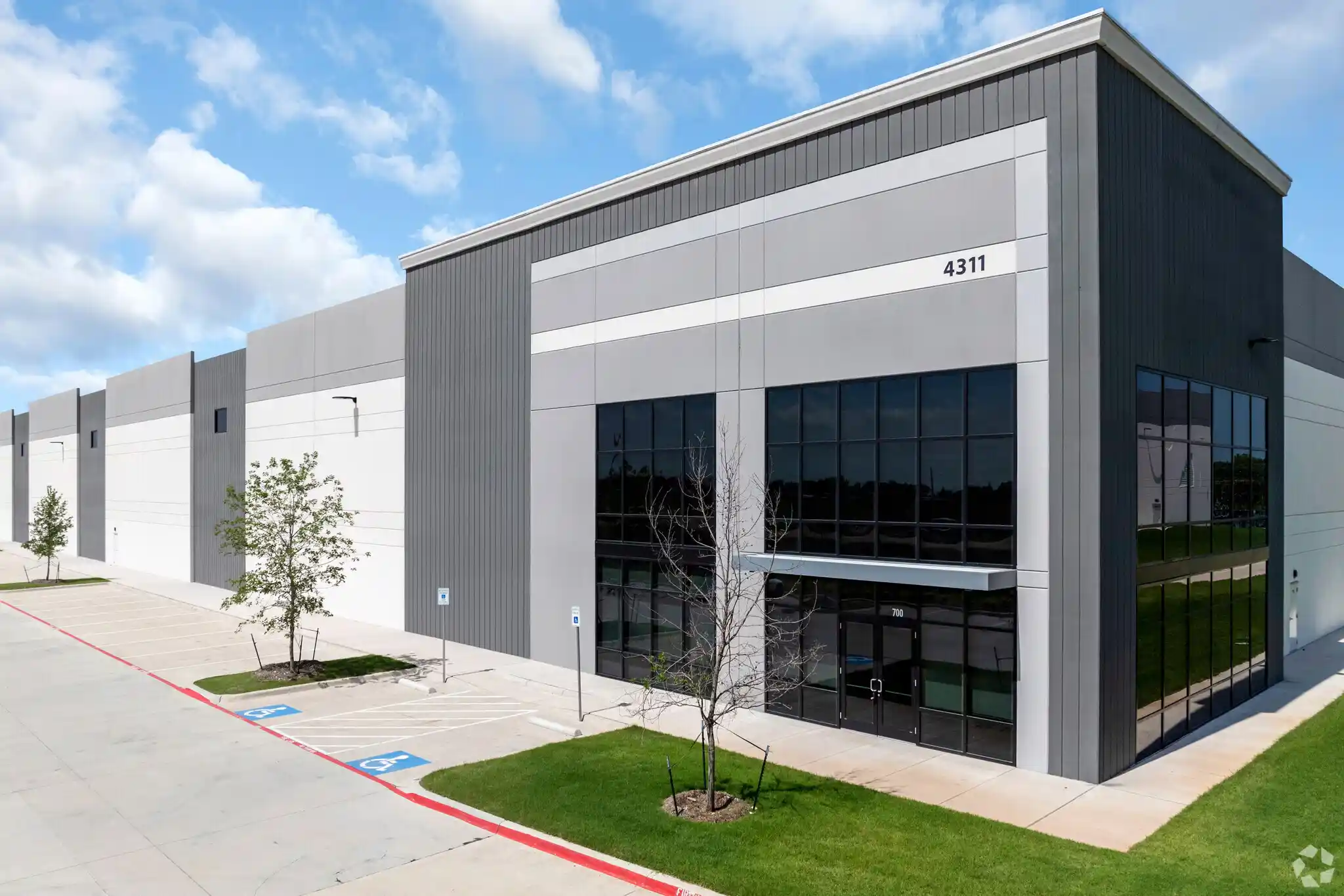 midlothian-tx-distribution-center-under-construction